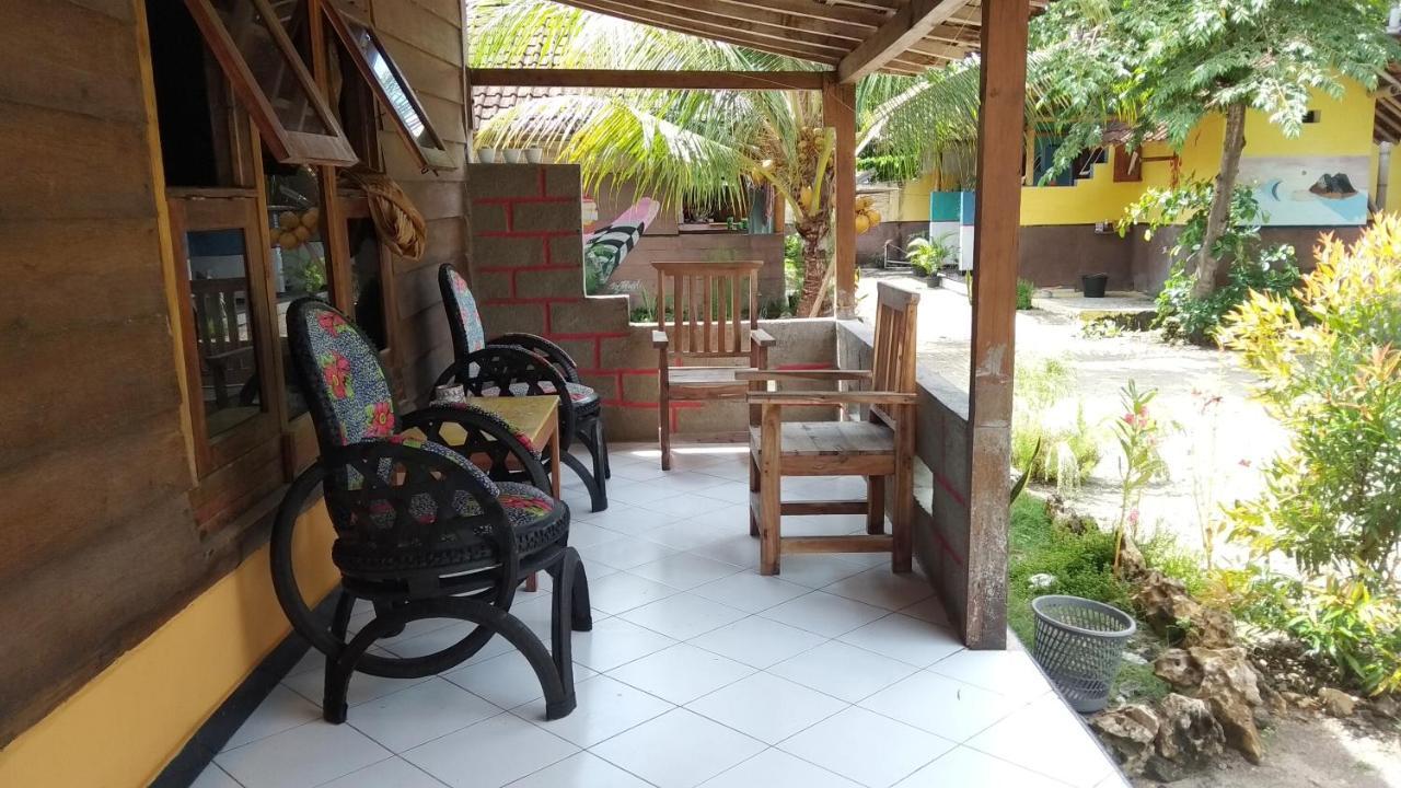 Harry'S Ocean House Watukarung Homestay Kalak Εξωτερικό φωτογραφία