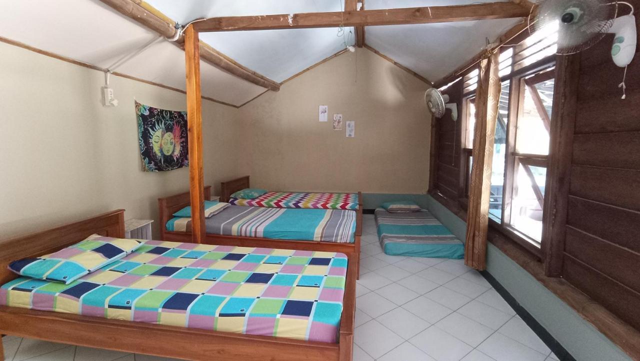 Harry'S Ocean House Watukarung Homestay Kalak Εξωτερικό φωτογραφία
