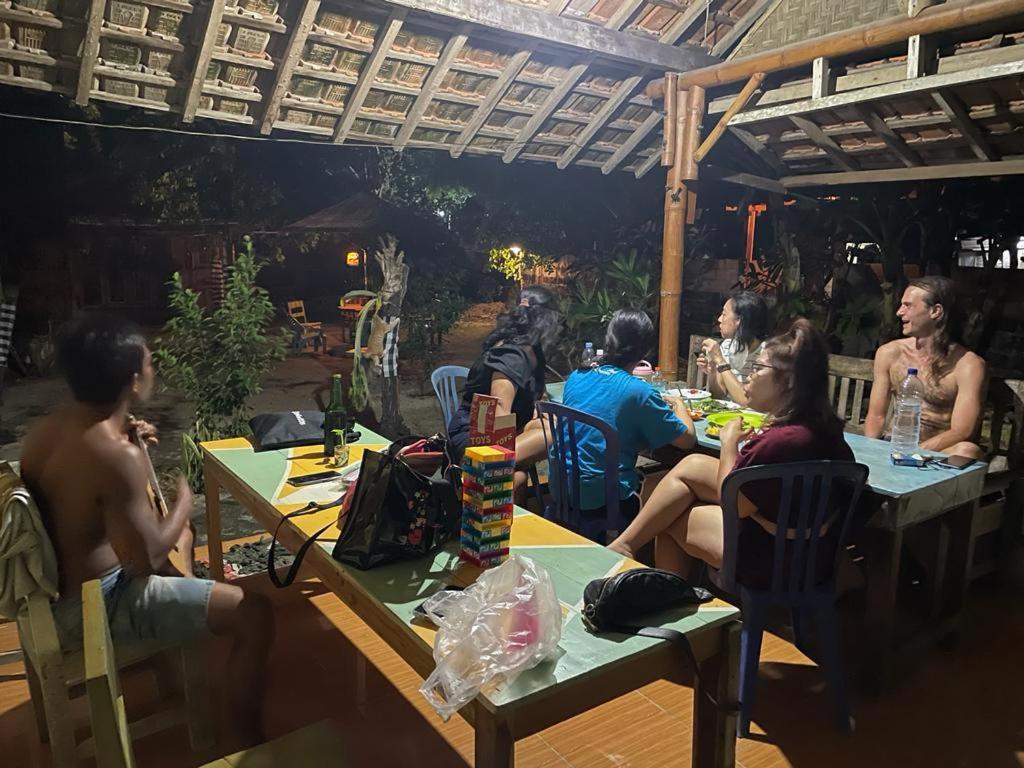 Harry'S Ocean House Watukarung Homestay Kalak Εξωτερικό φωτογραφία
