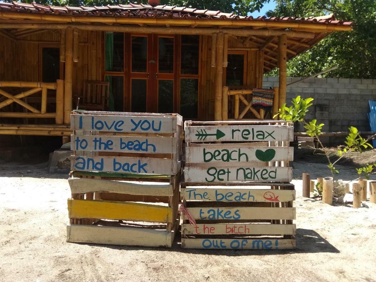 Harry'S Ocean House Watukarung Homestay Kalak Εξωτερικό φωτογραφία